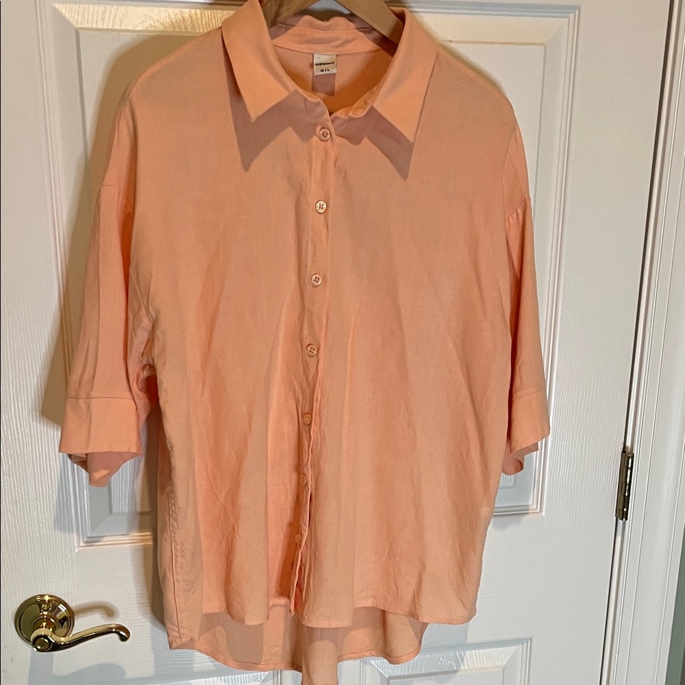HeRing Light Coral Button-Down Shirt